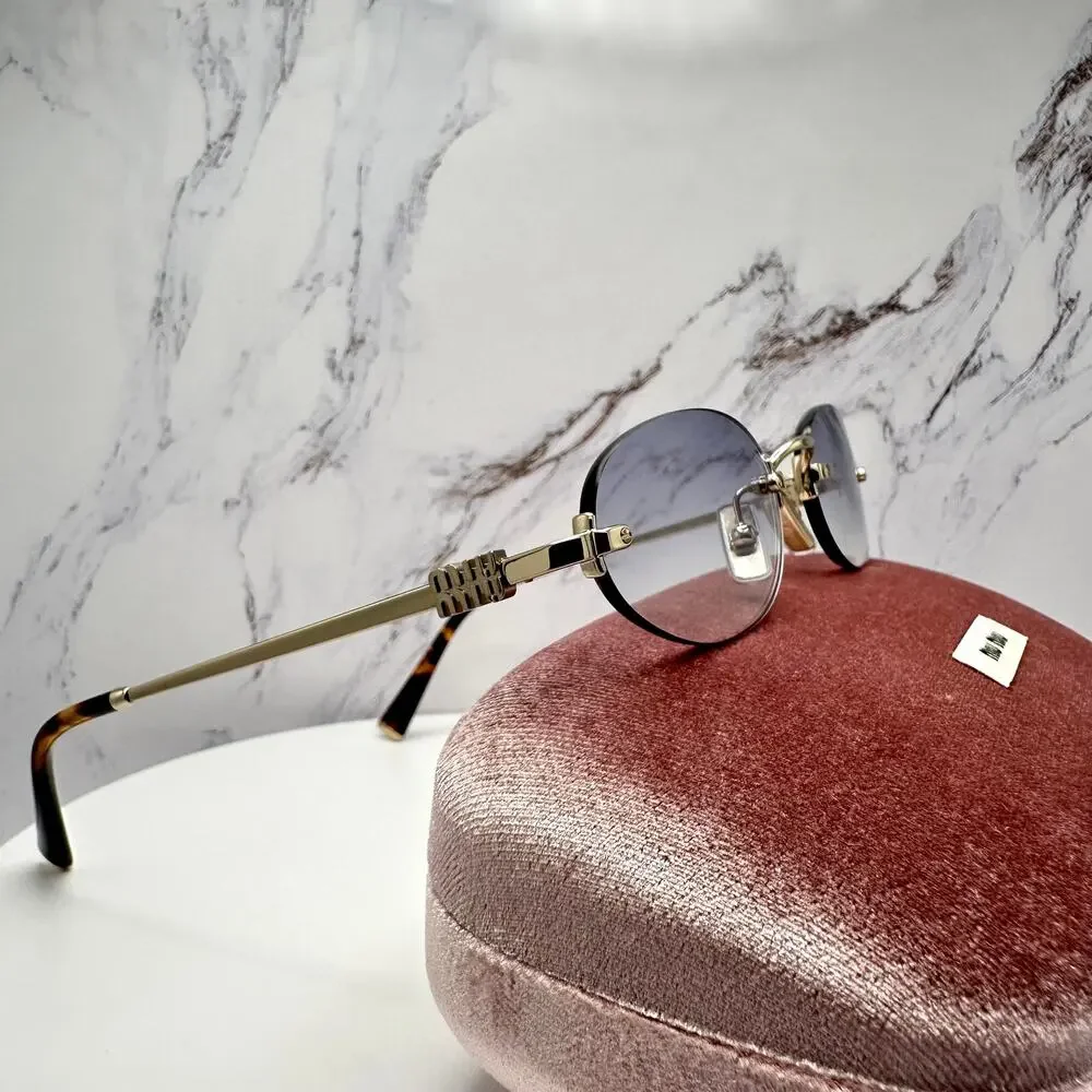 New MIU MIU Sunglasses - Picture 15 of 16